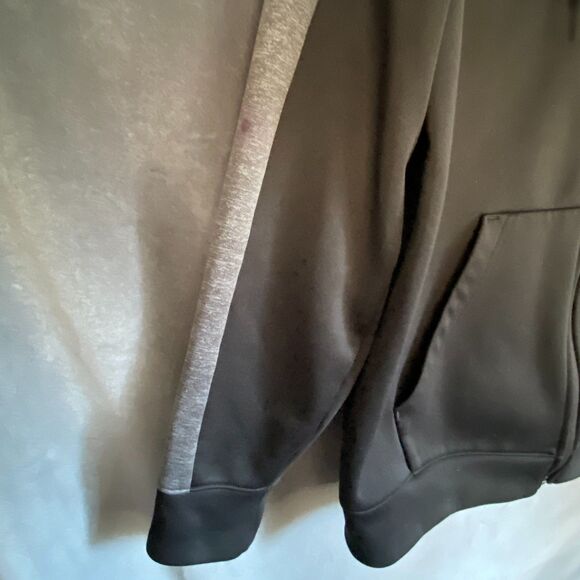 Adidas Climawarm Men’s Hoodie Size L Black & Gray Athletic Fit - Picture 8 of 11